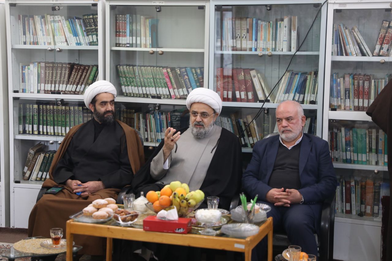 بازدید دبیرکل مجمع جهانی تقریب مذاهب اسلامی از حوزه علمیه شهیده بنت الهدی صدر
