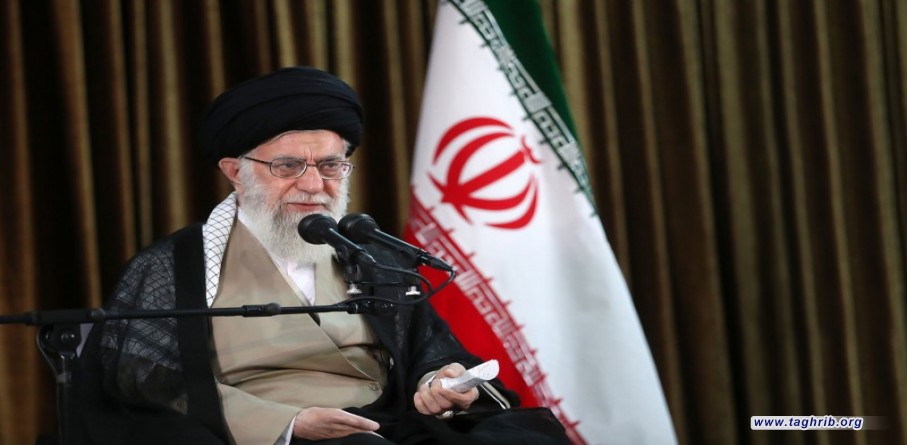 الإمام الخامنئي لدى لقائه بوزير ومسؤولي وزارة الخارجية تصور معالجة المشاكل من خلال التفاوض أو إقامة علاقات مع أمريكا خطأ فادح