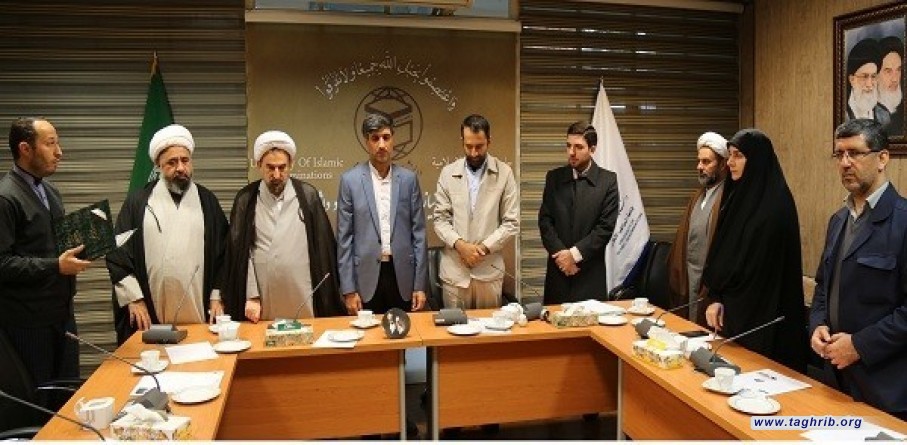 الدكتور مختاري في معارفة مسئول الحشد أساتذة الجامعة المذاهب الإسلامية": يتم تعليم طالب الحشدی بإلقاء نظرة تقريبية فی هذه الجامعة / نقل المعرفة مع التفكير الحشدی هو وحدة الکلمة