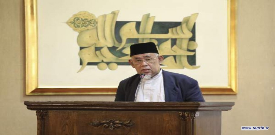 مسلمانان باید پاسخ مشکلات خود را در آیات قرآن کریم بیابند