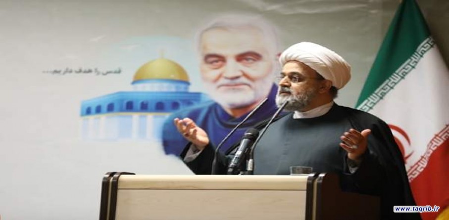 حاج قاسم باعث شد که پس از انقلاب شاهد وحدت باشیم