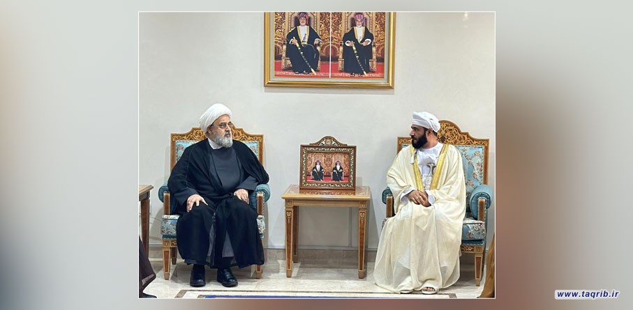 الدكتور شهرياري يلتقي وزير الاوقاف العماني في مسقط