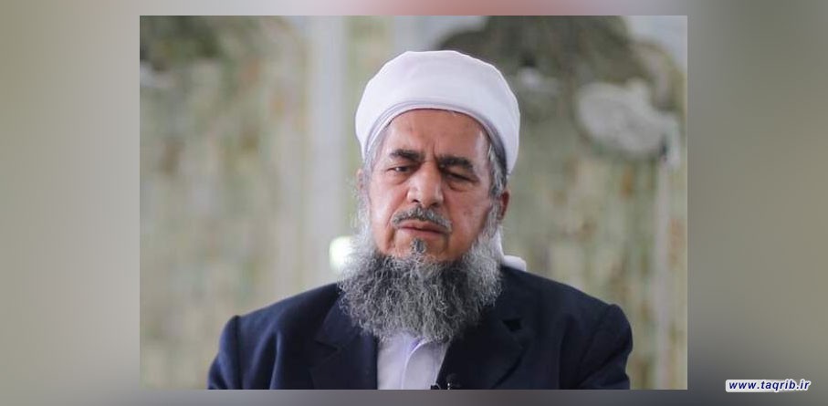 حضور حاجیان در صحرای عرفات نمونه ای از تقویت و تحکیم انسجام واتحاد امت اسلامی است