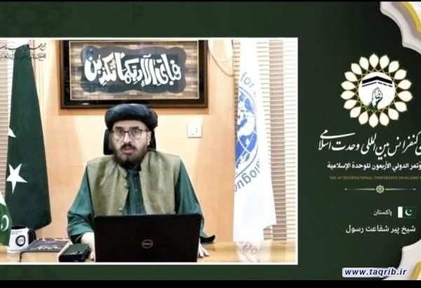 خدمات شهید آیت‌الله خامنه‌ای به وحدت امت اسلامی فراموش‌نشدنی است