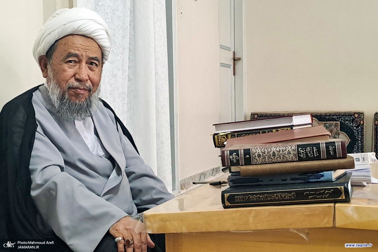 مرجع تقلید شیعیان افغانستان: دفاع از ایران در برابر تجاوز آمریکا و رژیم صهیونیستی واجب شرعی است.