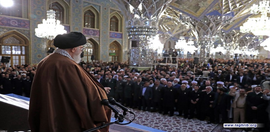 مشاركة وكلمة الإمام الخامنئي في حرم الإمام الرضا بمناسبة حلول عام ١٣٩٨ هجري شمسي