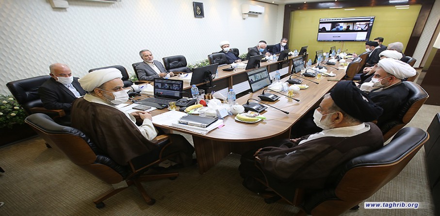حجة الاسلام و المسلمين " الدكتور حميد شهرياري" يجتمع مع اعضاء مجلس معاوني مجمع التقريب