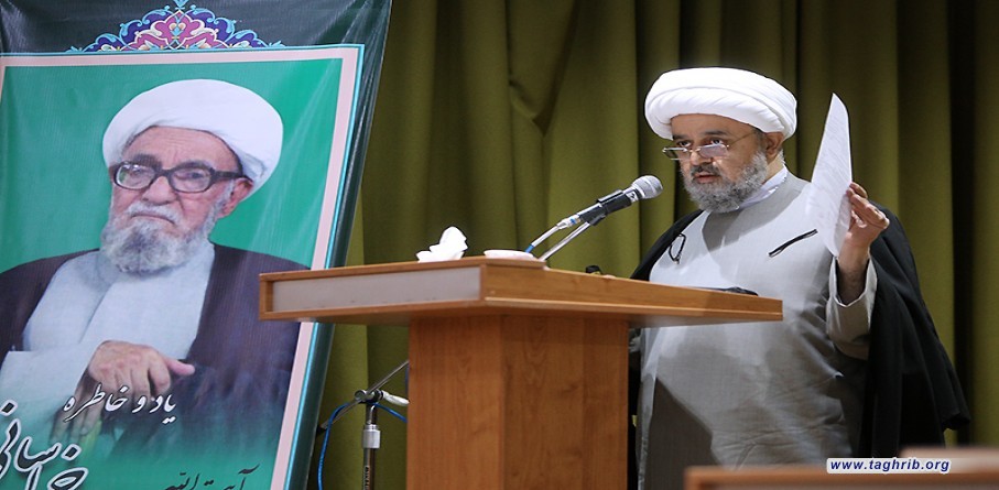 اقامة ندوة حول " التنفيذ الاستراتيجي لدبلوماسية الوحدة " في طهران