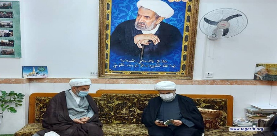 زيارة الأمين العام الدكتور حميد شهرياري مكتبة المحقق والمؤرخ الكبير سماحة الشيخ باقر شريف القرشي في النجف الأشرف