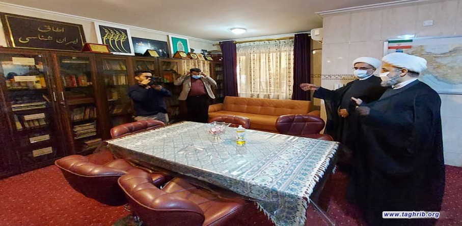 بازدید دبیرکل مجمع تقریب از مرکز فرهنگی ایران در بغداد