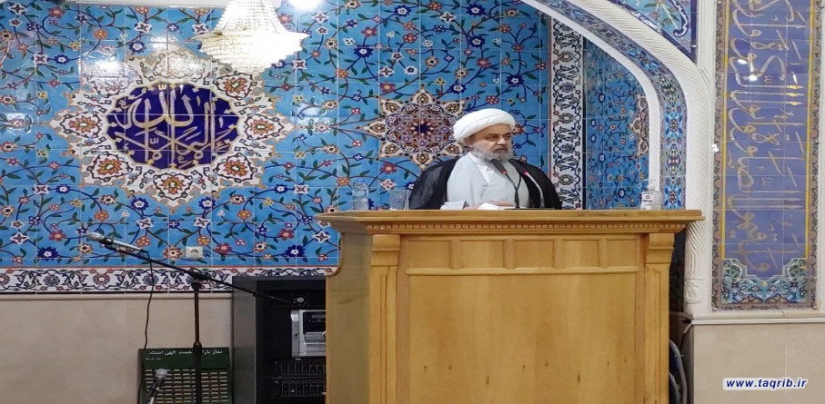 الدكتور " شهرياري" يلقي كلمة في صلاة الجماعة لاهل السنة في مسجد الرسول الاكرم (ص) بشيراز