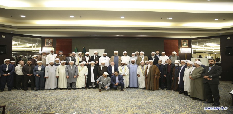 الدكتور شهرياري يلتقي الشخصيات التقريبية من انحاء البلاد