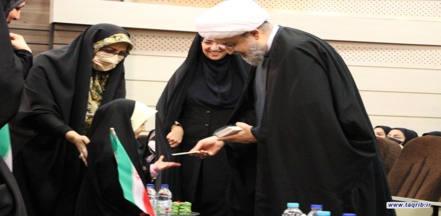 بالصور .. ملتقى "الحجاب والعفاف الفاطمي" في مدينة سنندج مركز محافظة كردستان (1)