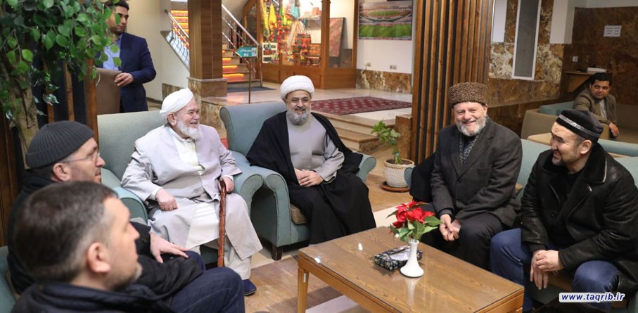 الدكتور شهرياري يستقبل الضيوف الاجانب للمؤتمر الاقليمي الثاني للوحدة الاسلامية في جرجان