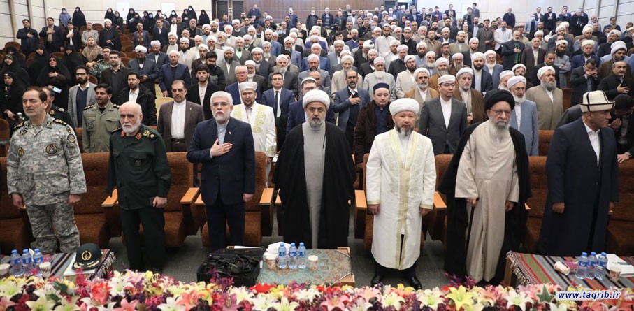 بدء اعمال المؤتمر الاقليمي الثاني للوحدة الاسلامية في محافظة كلستان ( شمالي البلاد ) / 1