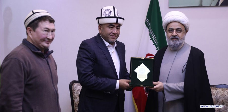 الدكتور شهرياري يلتقي الضيوف الاجانب للمؤتمر الاقليمي الثاني للوحدة الاسلامية في جرجان /2