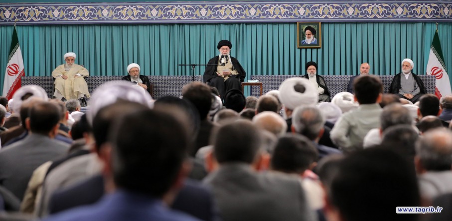 قائد الثورة يستقبل مسؤولي النظام وسفراء الدول الإسلامية وضيوف مؤتمر الدولي الـ 37 للوحدة الاسلامية
