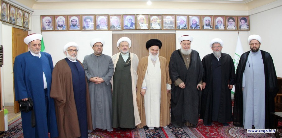 لقاء وفدا من تجمع العلماء المسلمين في لبنان مع رئيس جامعة المدرسين في الحوزة العلمية آية الله الحسيني البوشهري في قم المقدسة
