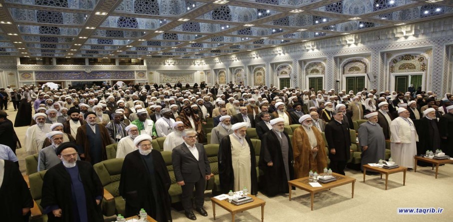 حفل ختام المؤتمر الدولي الـ 40 للوحدة الاسلامية في الروضة الرضوية المقدسة (1)