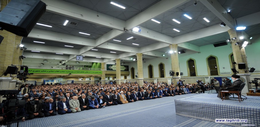 قائد الثورة يستقبل نواب مجلس الشورى الاسلامي