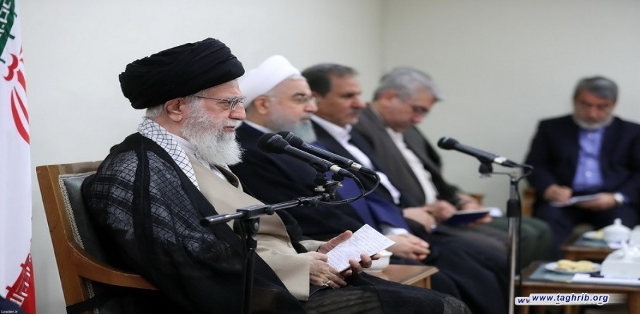 لقاء الإمام الخامنئي برئيس الجمهورية وأعضاء مجلس الوزراء