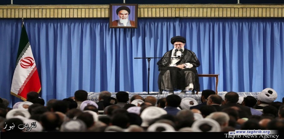 قائد الثورة الإسلامية المعظم سماحة آية الله الخامنئي خلال إستقباله صباح يوم الأحد 2017/7/30  المسؤولين والقائمين على شؤون الحج لهذا العام
