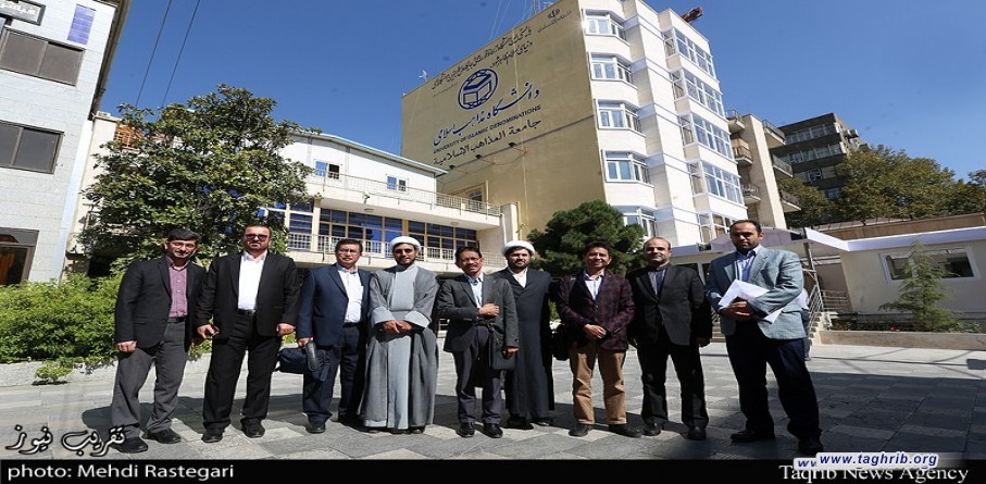اجتماع دراسة التعامل بين جامعة المذاهب الاسلامية مع الجامعات الاندونيسية