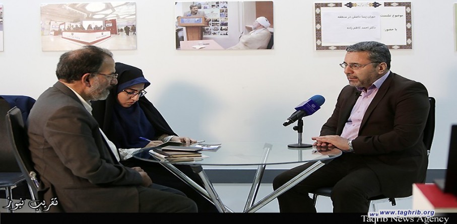 اول ندوة يعقدها جناح وكالة انباء التقريب في المعرض الدولي الثالث والعشرين للصحافة