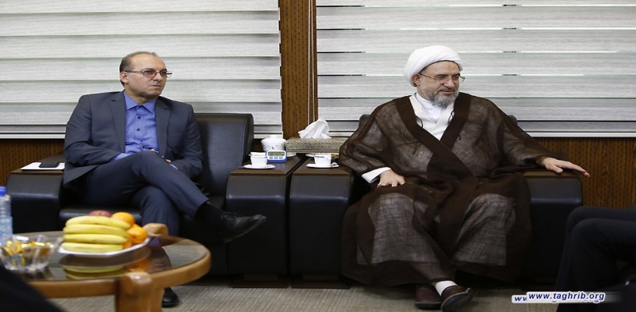 زيارة رئيس قسم الجماعات الدينية في البرلمان البرازيلي مع آية الله الشيخ الأراكي