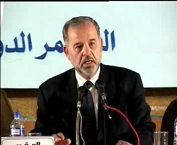 الشاعر الاستاذ مصطفى عكرمه